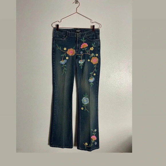 RAMPAGE WOMEN’S EMBROIDERY JEANS SZ 5 - Picture 1 of 9